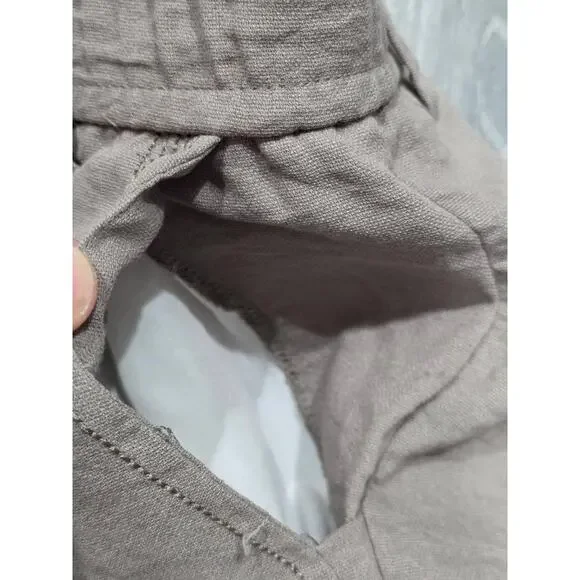 Gucci Slim Fit mid Rise Ankle pull on Pants Women Beige Medium A004225 - Picture 6 of 10